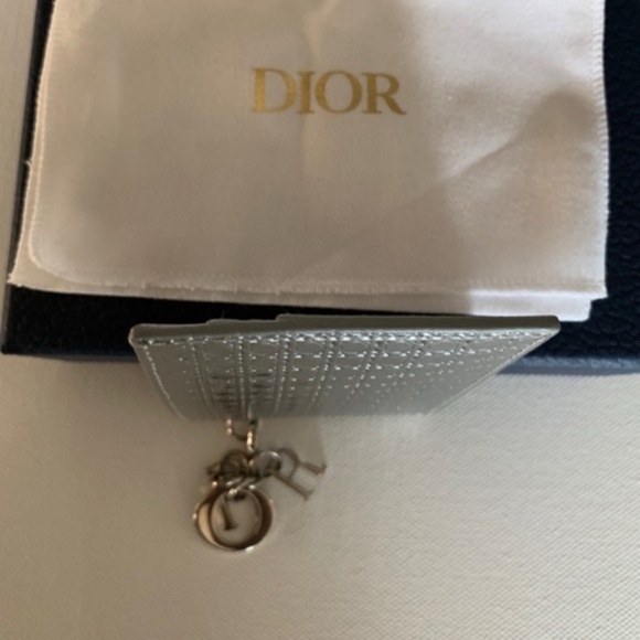 CHRISTIAN DIOR Metallic Cannage Leather Lady Dior Card Holder Silvery - Picture 6 of 11